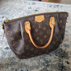Louis Vuitton Turenne